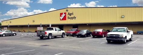 Tractor supply lumberton nc - Mar 15, 2024 · Tractor Accessories; ... At Agri Supply we place a big emphasis on customer service and we want to make sure your visit is satisfying. ... Lumberton, NC: 800-277-0062 ... 